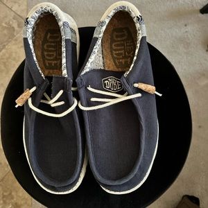 Men’s shoes like new condition!!